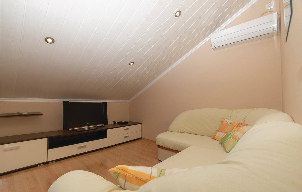 Ganze Wohnung, Apartman Mario with pool by Villas Guide in Blato, Korcula