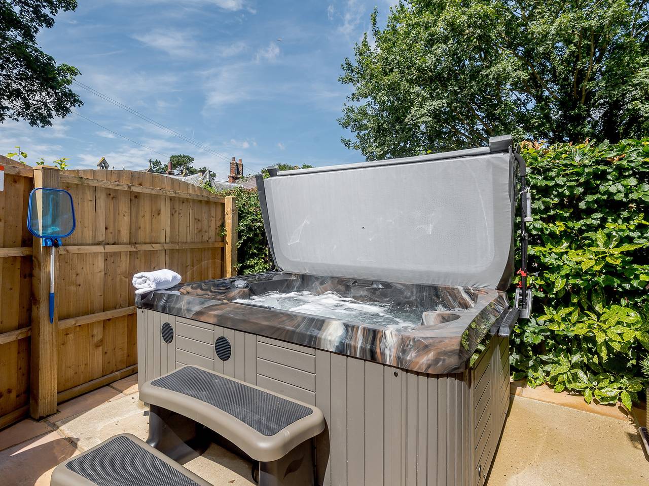 Log Cabin for 2 People in Fulletby, Lincolnshire Wolds AONB