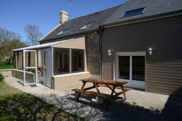 Location de vacances pour 10 personnes, avec jardin à Englesqueville-la-Percée