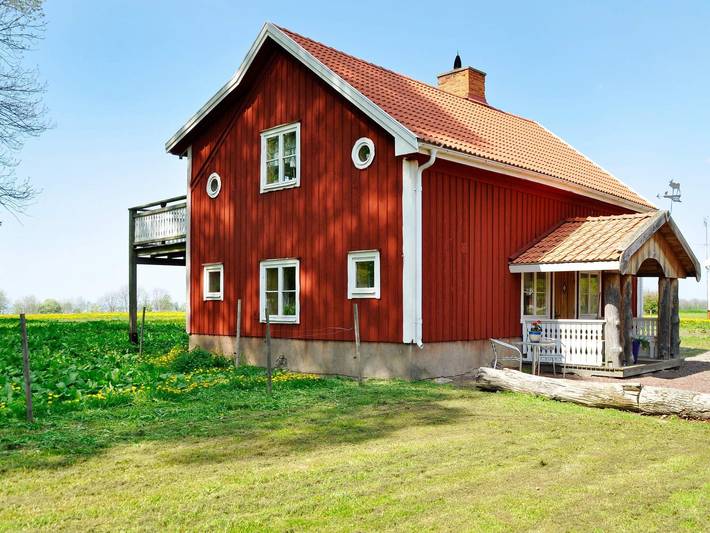 Ferienhaus für 8 Personen, mit Balkon und Terrasse sowie Garten