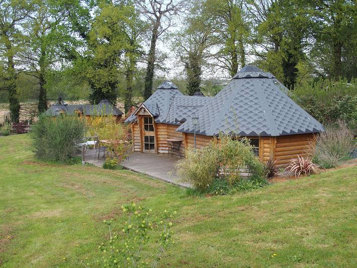 Gîte pour 2 personnes, avec jardin et piscine à Montfort-sur-Meu - 3