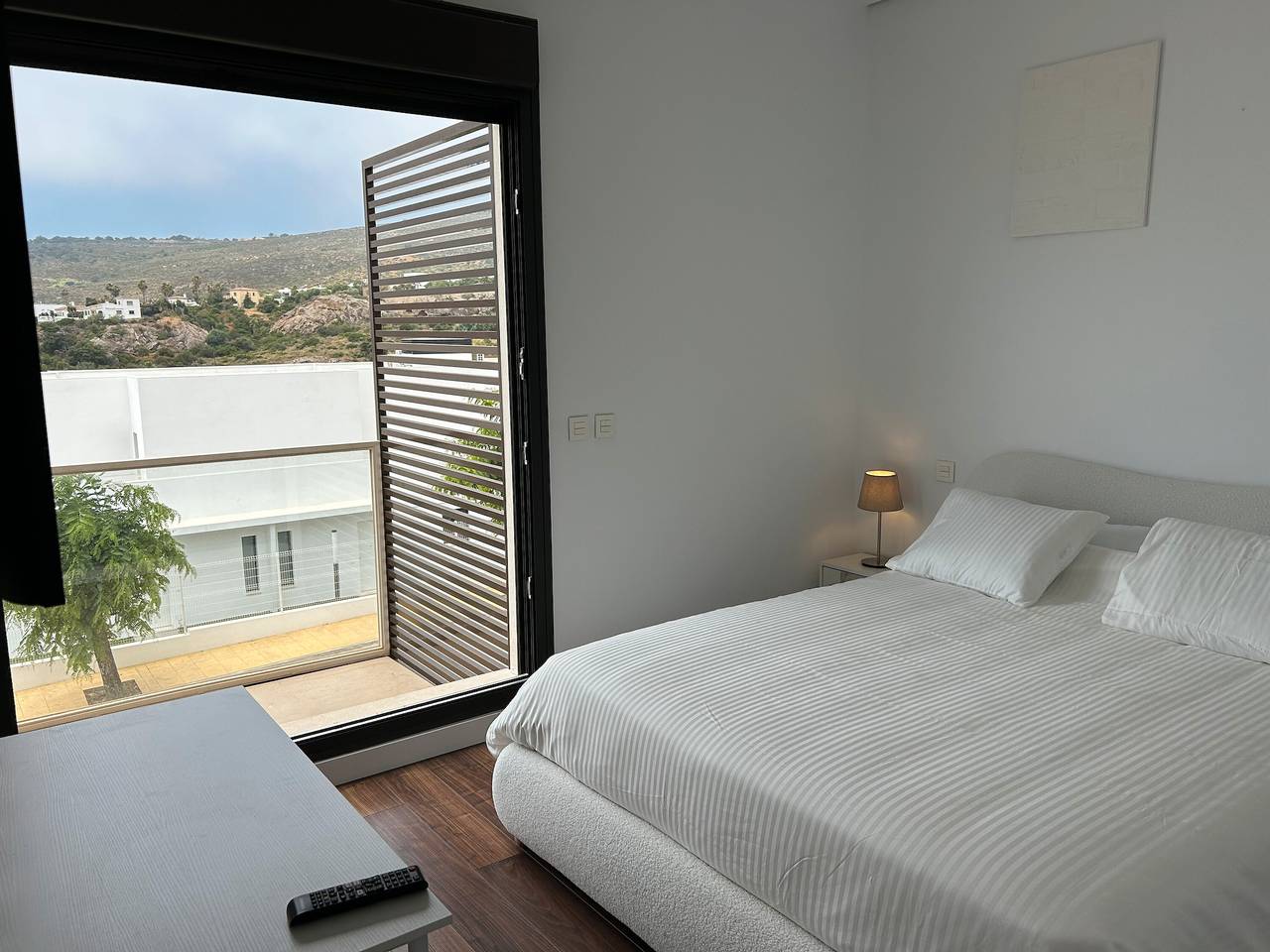 Casa Vacacional 'Gran Adosado Cerca de la Playa' con Vista al Mar, Wi-Fi y Aire Acondicionado in Manilva, Provincia de Málaga