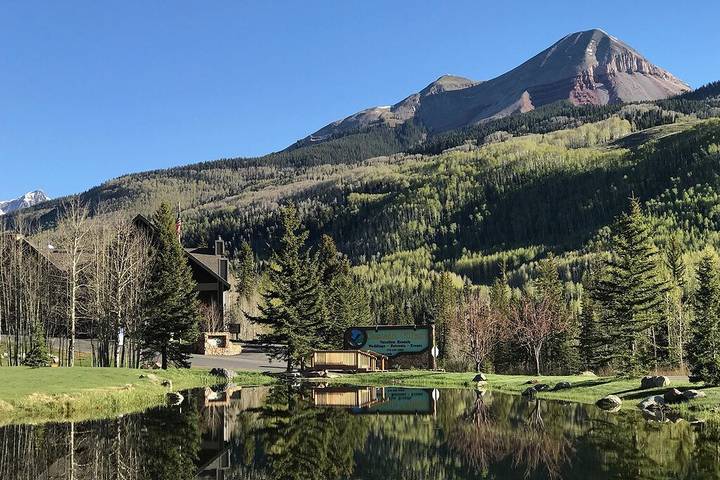 Vacation rental for 8 people, with hot tub and balcony as well as pool in Purgatory