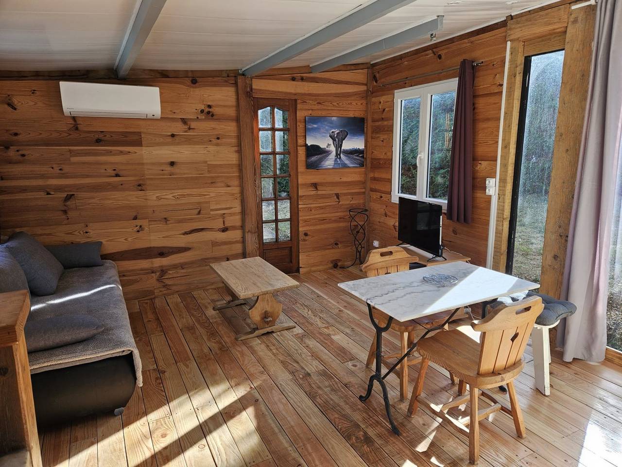 Chambres d'hôtes,7 km du Festival de Piano de La Roque d'Anthéron - Chambre tomate dans maison pour 3p in Rognes, Région d'Aix-en-Provence