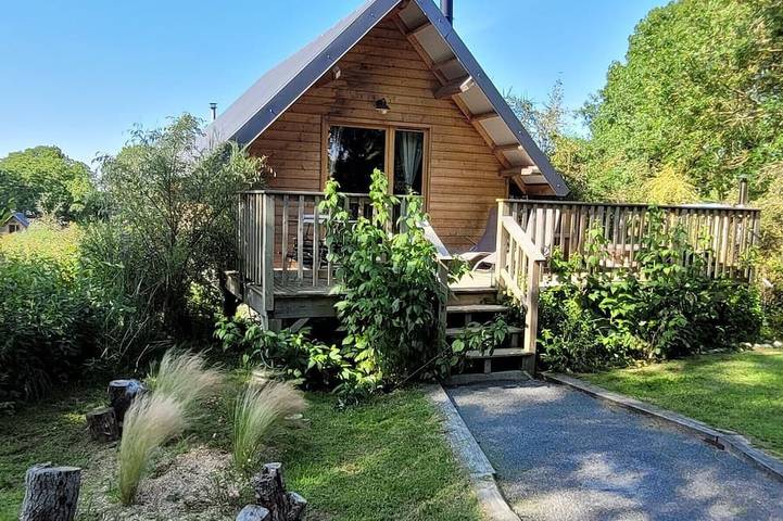 Gîte pour 2 personnes, avec terrasse dans Sainte-Honorine-de-Ducy