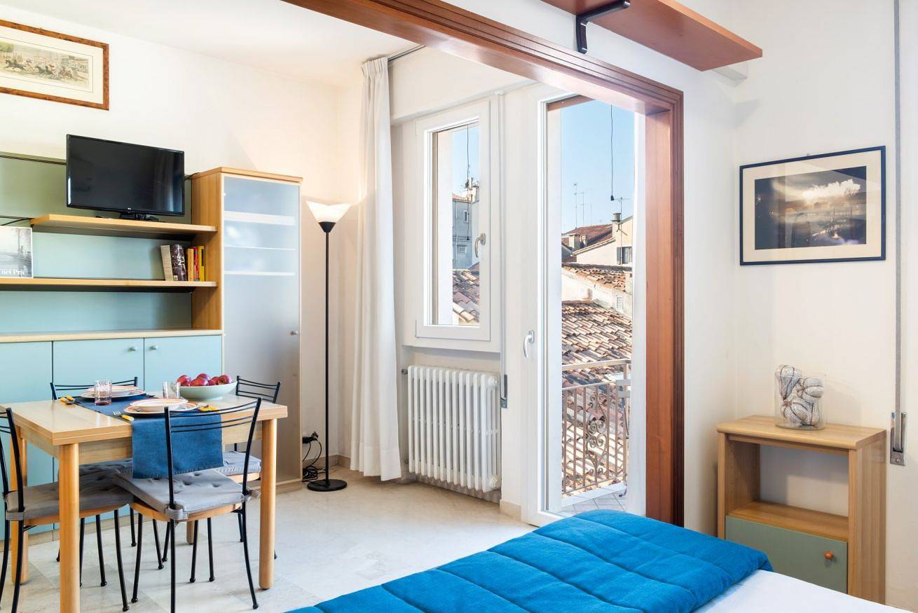 Appartement entier, Modern Studio x2 Prato Della Valle Free Parking in Padoue, Province de Padoue