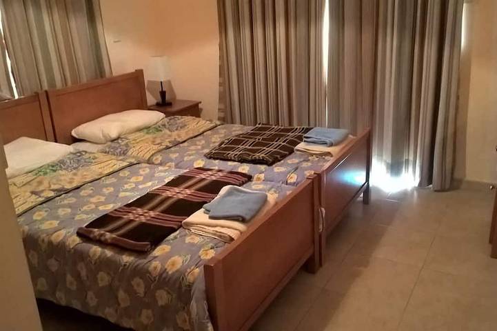 Location de vacances pour 4 personnes, avec balcon et jardin dans Πισσούρι - 4