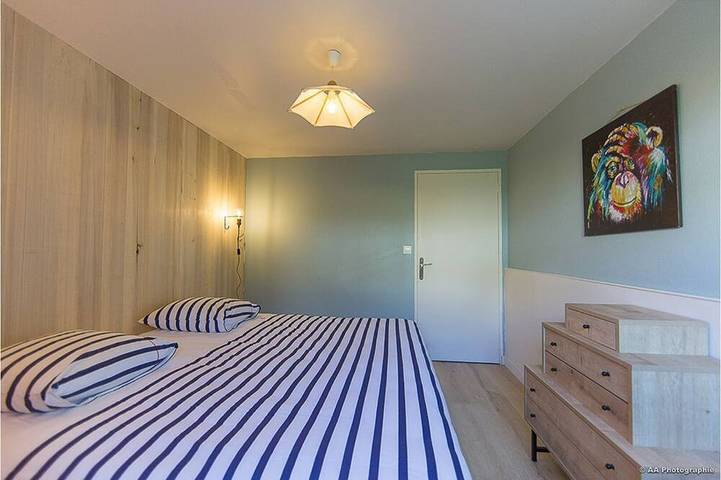 Location de vacances pour 18 personnes, avec balcon et jardin à La Brée-les-Bains - 4
