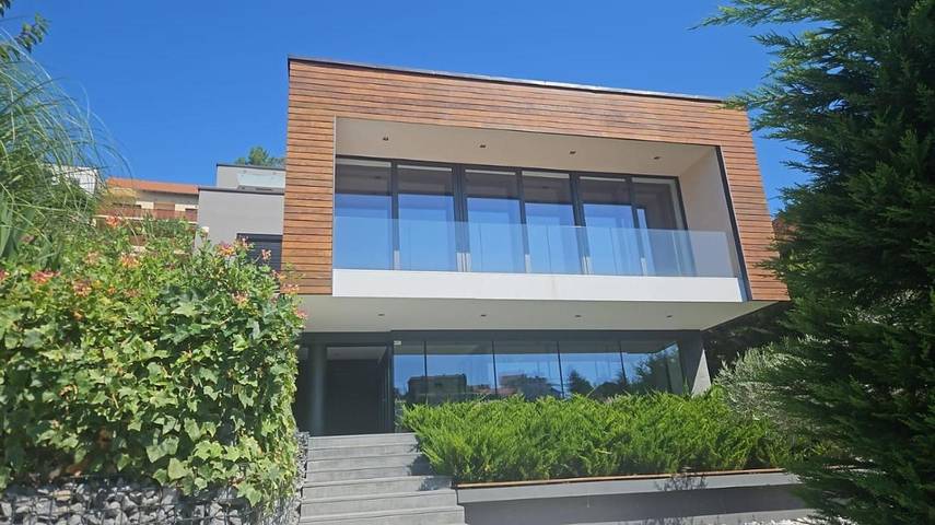 Villa pour 6 personnes, avec piscine et vue ainsi que terrasse et sauna, animaux acceptés à Zagreb - 2