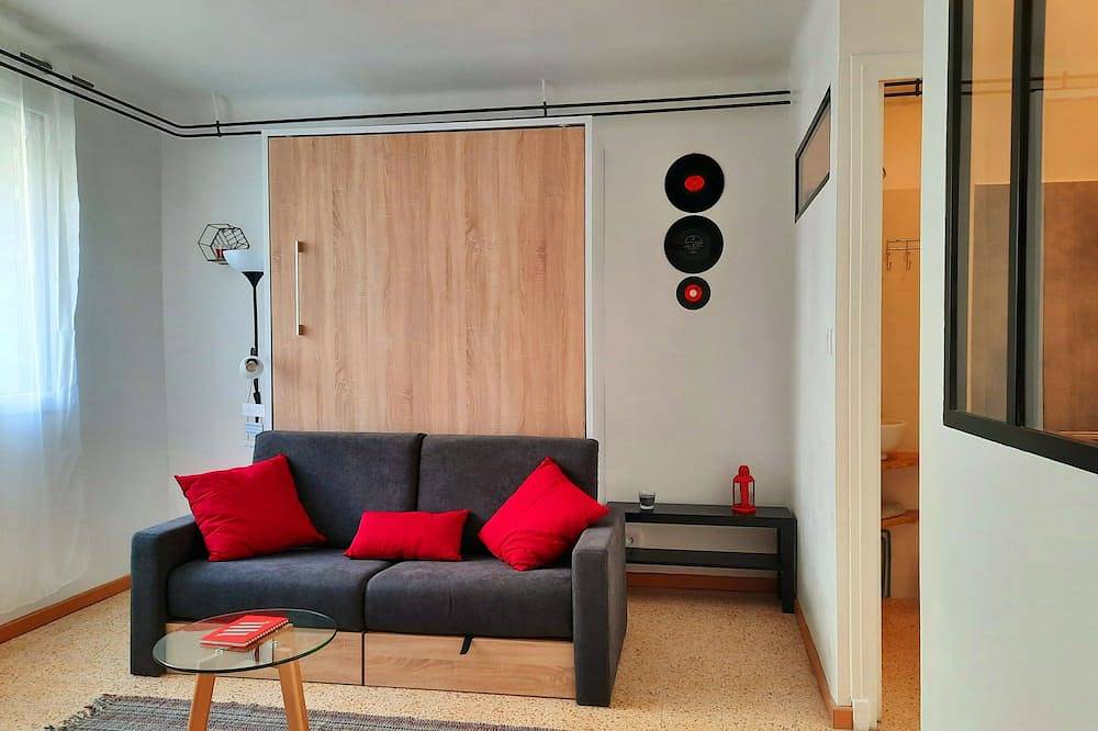 Apartamento entero, Gîte Plein Soleil - Cigaloun - Services +++ in Vals-les-Bains, Parc naturel régional des Monts d'Ardèche