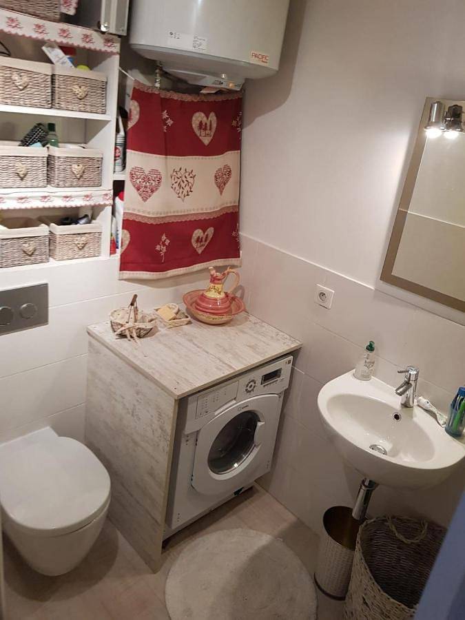 Gîte pour 5 personnes, avec vue et terrasse dans Cinéma L'Aiguille - 2