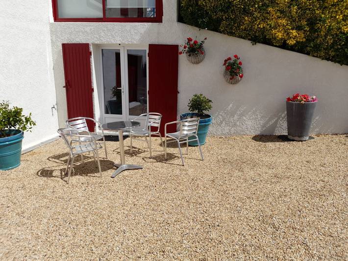 Gîte pour 4 personnes, avec terrasse et jardin à Meschers-sur-Gironde - 4