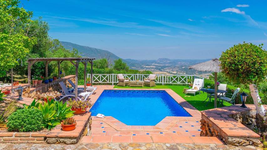 Villa für 5 Personen, mit Balkon/Terrasse - 1