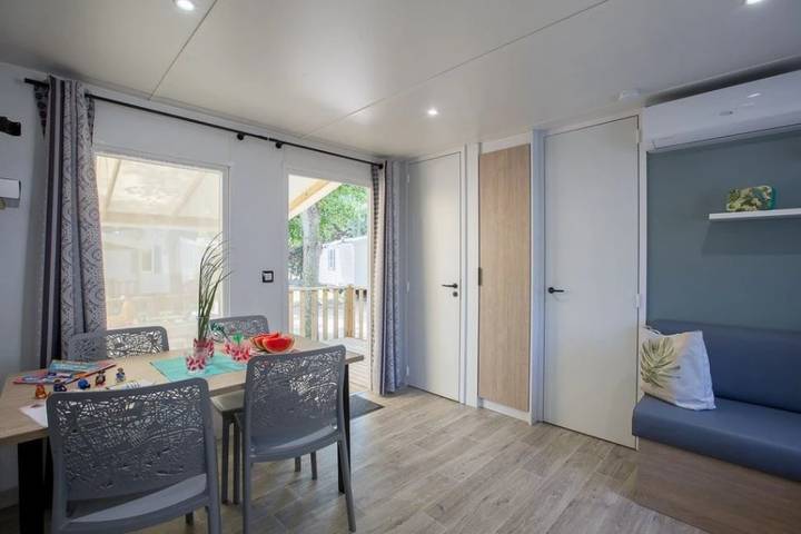 Mobil home pour 8 personnes, avec bassin pour enfant dans Serignan Plage - 4