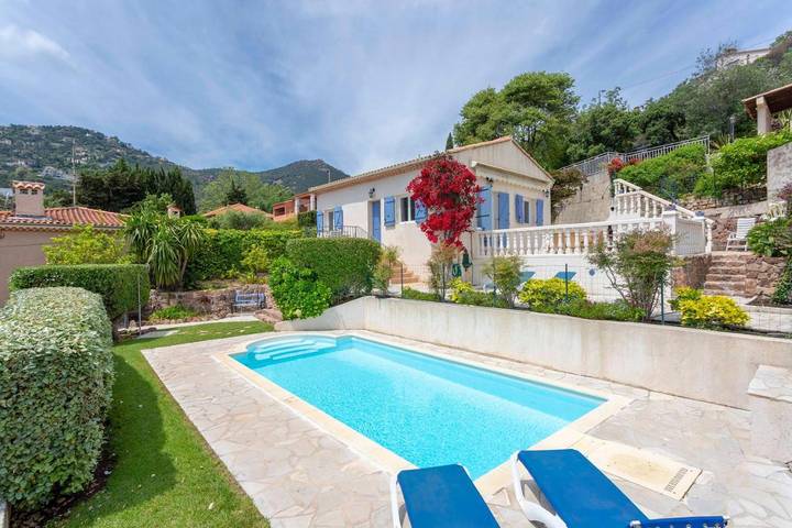 Villa pour 5 personnes, avec piscine ainsi que vue et jardin à Théoule-sur-Mer - 2