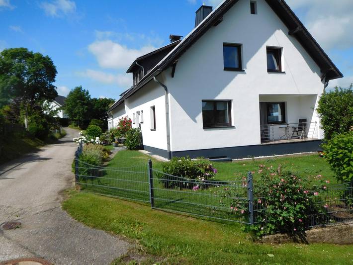 Ganze Ferienwohnung, 2-Bett-Ferienwohnung Charly, Nichtraucher in Hellenthal, Rureifel (Nordrhein-westfalen)