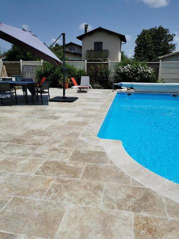 Gîte pour 5 personnes, avec jardin et piscine à Le Barp