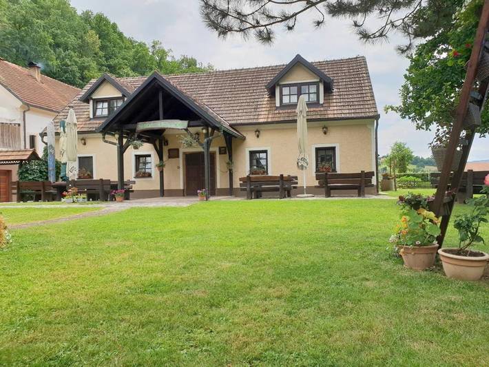 Bed & breakfast dla 2 osób, z ogród i widok oraz widok na jezioro w Środkowa Chorwacja