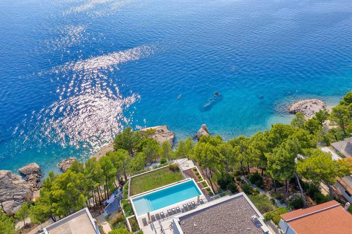 Villa pour 18 personnes, avec terrasse et piscine ainsi que vue sur l’océan et sauna à Brela - 2