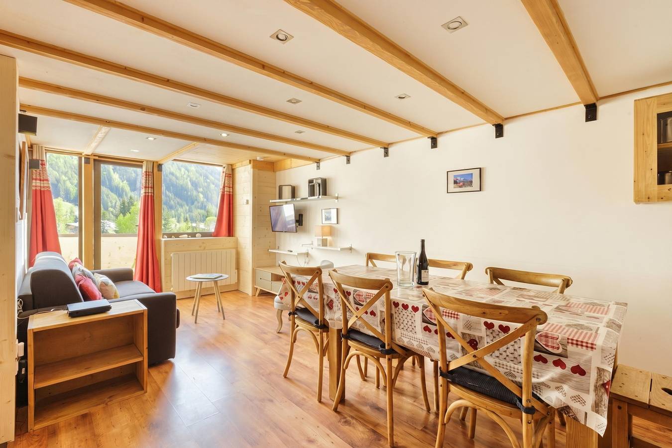 Appartement entier, Grand Roc C311 280m from Slopes, Mont-Blanc View, Parking & Wifi in Argentière, Chamonix-Mont-Blanc