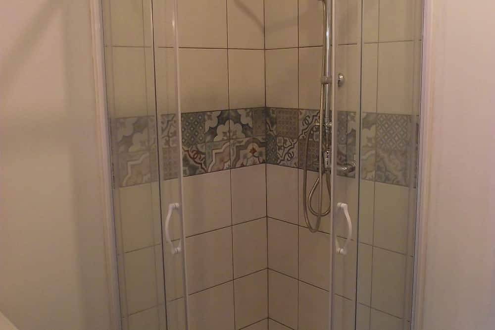 Apartamento entero, Studio on land \"Countryside at the foot of Mt St Michel\" in Roz-sur-Couesnon, Región de Saint-Malo