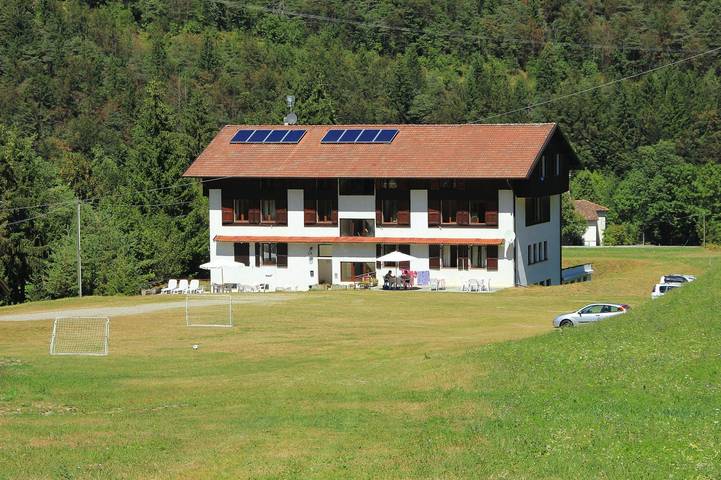 Bungalow per 4 persone, con Terrazza e Giardino nonché Piscina in Trentino-Alto Adige