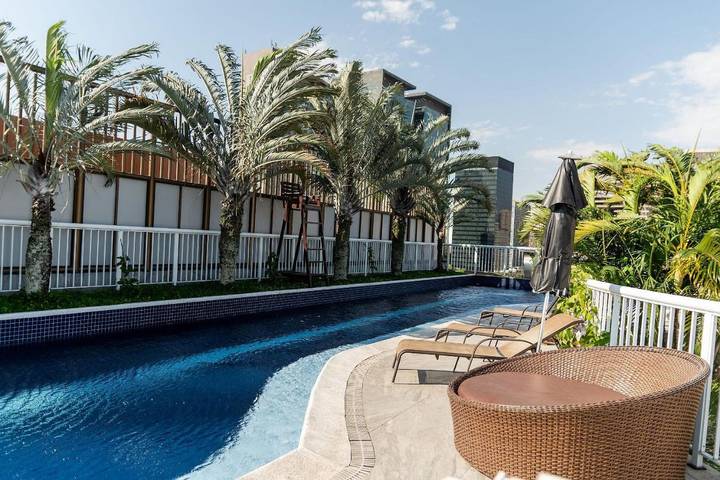 Casas e apartamentos de temporada para 6 pessoas, com jardim e sauna na Lapa (RJ)