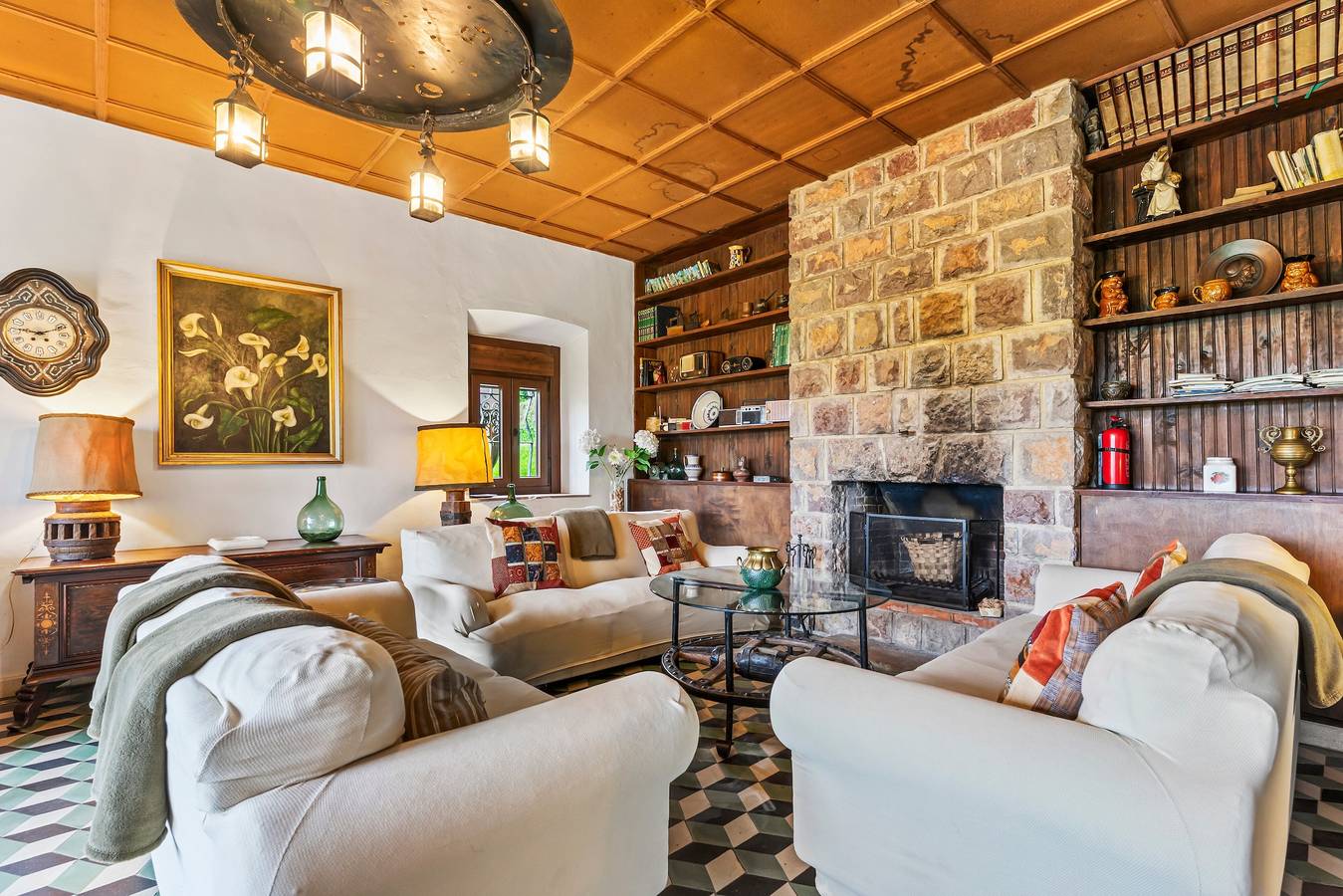 Casa Vacacional 'La Casona De La Garaba' con Vistas a la Montaña, Terraza Privada y Wi-Fi in Grado, Cordillera Cantábrica