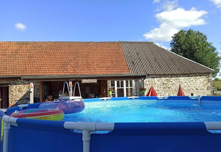 Tente pour 5 personnes, avec jardin ainsi que piscine et vue dans le Puy-de-Dôme - 3