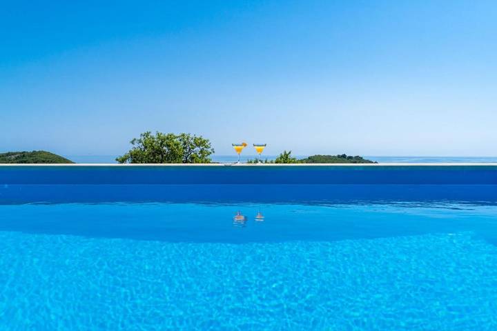 Villa para 5 pessoas, com vista e jardim e ainda piscina - 1