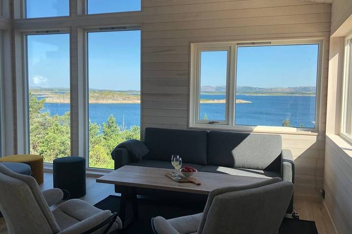 Neues Ferienhaus, idyllische Lage am Meer in Nærøy