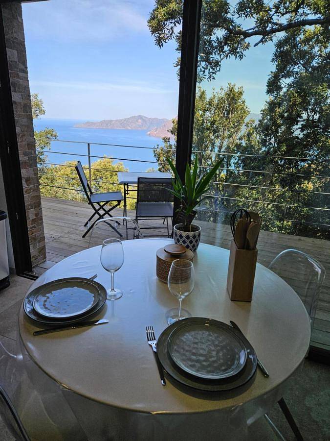 Appartement entier, One-Bedroom Apartment in Piana, Région d'Ajaccio