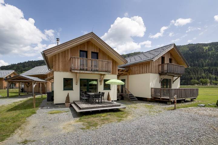 Ferienhaus für 9 Personen, mit Balkon und Terrasse sowie Garten und Sauna in Murau