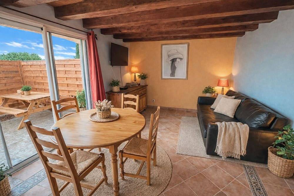 House Monbazillac, exceptional view with swimming pool 2 - 4 persons in Monbazillac, Périgord Pourpre