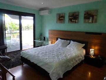 Cottage pour 2 personnes, avec vue ainsi que piscine et jardin à Païta