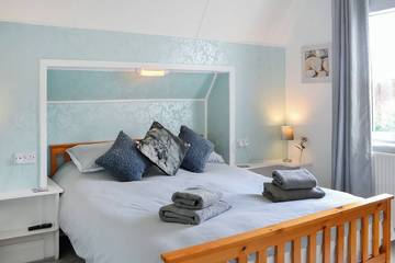 Log Cabin for 6 People in Hornsea, East Riding of Yorkshire, Photo 1