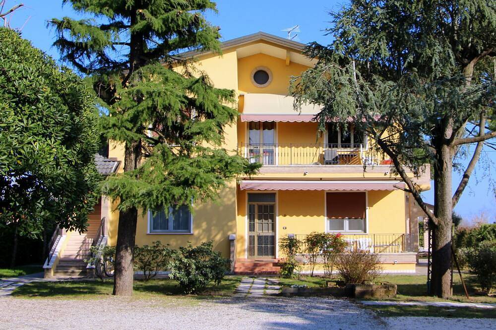 Ganze Wohnung, Neue Wohnung in der Nähe von Venedig, nur wenige Meter vom Strand entfernt in Punta Sabbioni, Cavallino-Treporti