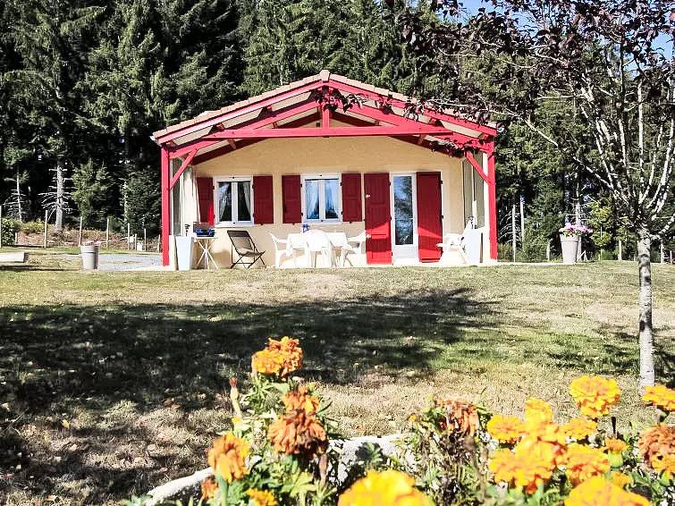 Maison 4 Personnes in Monlet, Parque Natural Regional Livradois-Forez