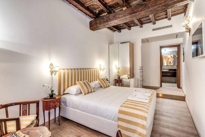 Maison d’hôte pour 2 personnes, avec terrasse dans Fontaine de Trevi - 2