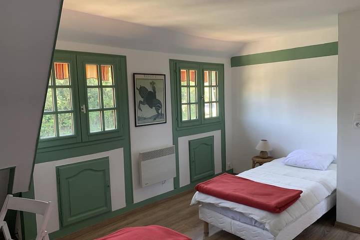 Location de vacances pour 6 personnes, avec jardin et terrasse, animaux acceptés à Hautot-sur-Mer - 2