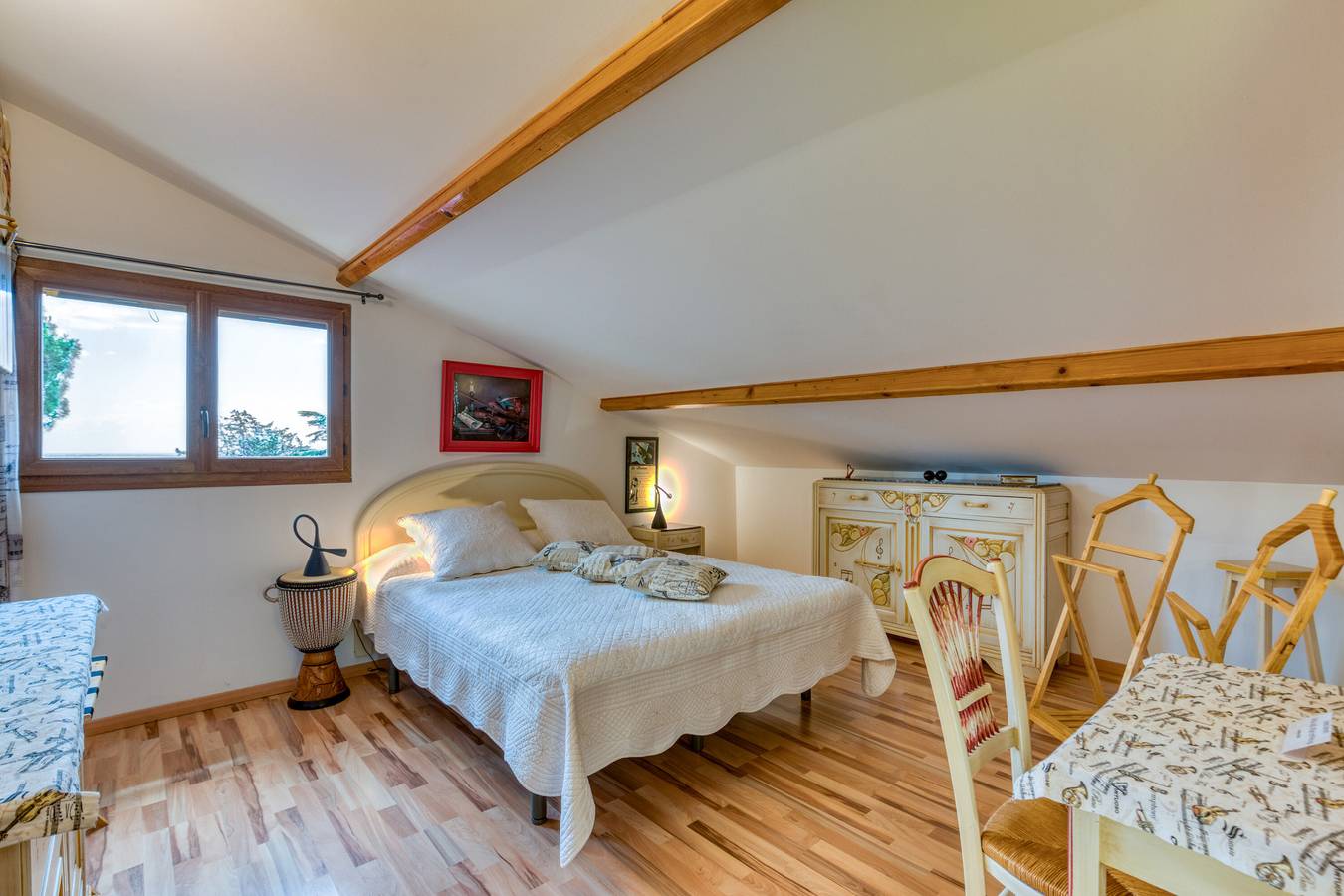 Guest Rooms 'La Palmeraie' with Sea View, Wi-Fi and Air Conditioning in Portiragnes, Côte d'Améthyste