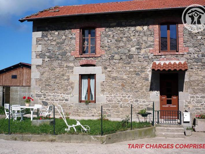 Gîte pour 2 personnes, avec Terrasse et Jardin à Saint-Christo-en-Jarez