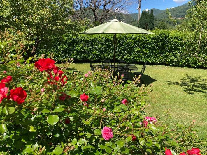 Ferienhaus für 4 Personen, mit Ausblick und Garten in Comune di Luino