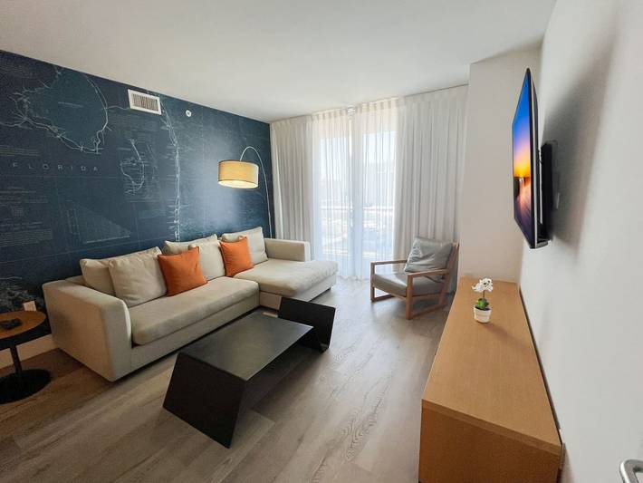 Vacation rental for 2 people, with balcony and pool in Broward County