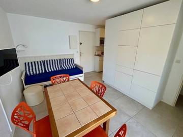 Gîte pour 4 personnes, avec balcon dans Plage Pontaillac