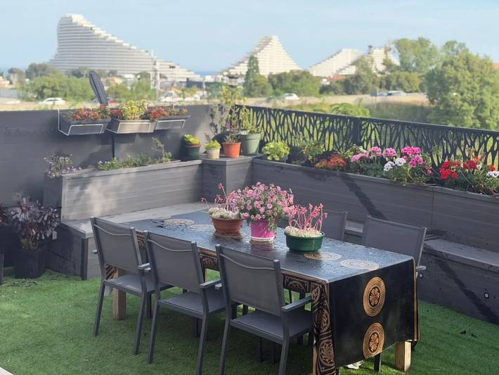 Villa pour 14 personnes, avec Balcon/Terrasse ainsi que Terrasse et Jardin à Villeneuve-Loubet