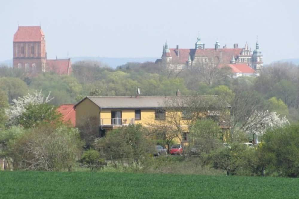 Ganze Wohnung, Ferienwohnung Alte Ziegelei - Ferienwohnung in Güstrow, Mecklenburgische Seenplatte