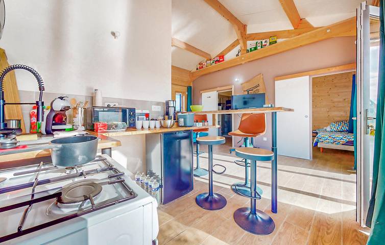Appartement confortable avec vue sur la rivière, avec WiFi et parking in Milly-sur-Thérain, Oise