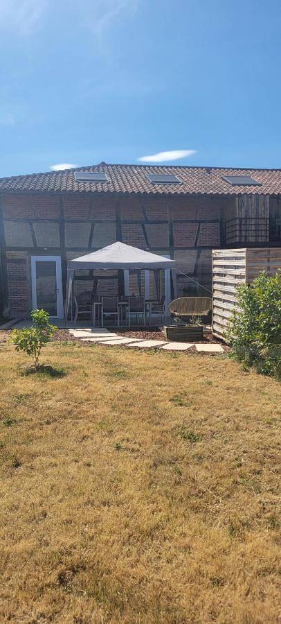 Location de vacances pour 6 personnes, avec terrasse et jardin dans Montrevel - 2