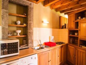 Gîte pour 5 personnes, avec piscine et terrasse à Brion (Lozère)